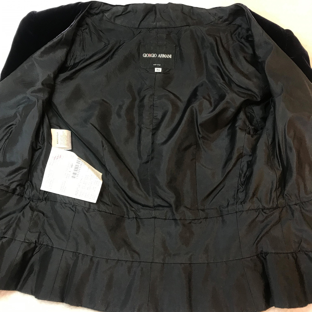 Auc Giorgio Armani Velvet Evening Jacket 2009 - Picture 6 of 9